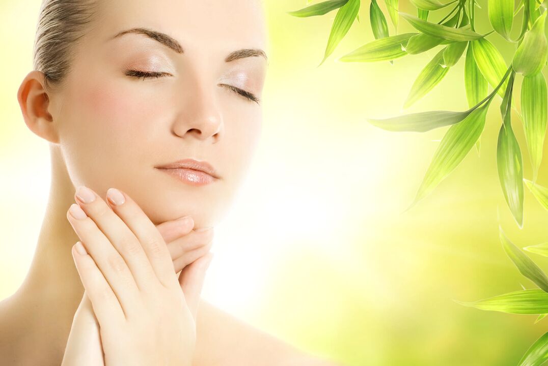 Massage the skin with oil for rejuvenation