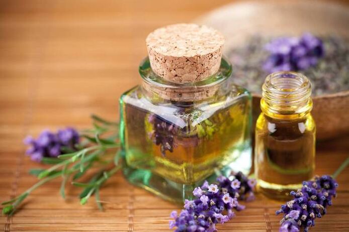 Lavender oil can be used in collagen-boosting mixtures