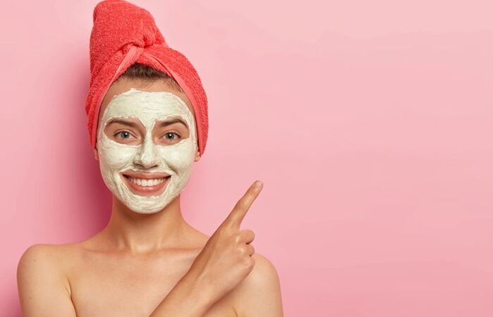 Use a herbal mask for facial skin care and rejuvenation
